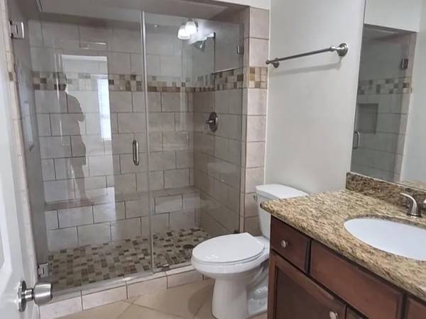 $100 / 2br - Beautiful, upscale condominium community (Galveston)63611865031937124