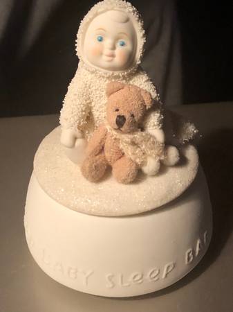 Snowbabies Music box “Sleep Baby Sleep” 1