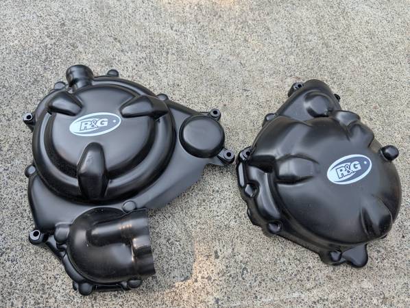 Yamaha MT-07 R&G Engine Case Covers & Woodcraft Axle Sliders 1