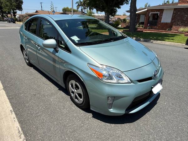 2015 Toyota Prius - $8,500 (Bell gardens)63623854468355122