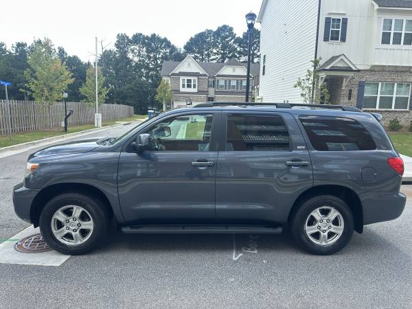 2008 TOYOTA SEQUOIA SR5 5.7L AWD UN SOLO DUEÑO - $10,590 (Snellville)63612744697217123