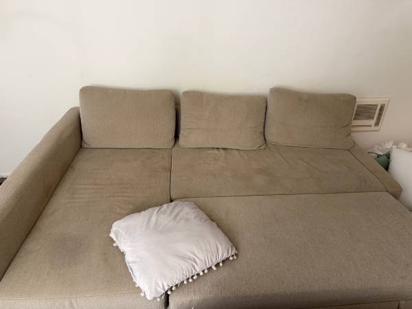 Sleeper couch / futon 1