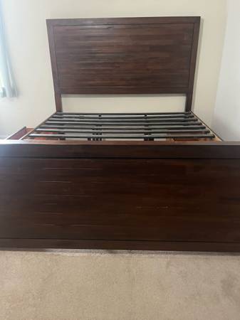 California King Bed Frame (coffee color) 1