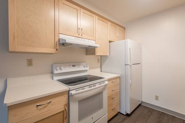 $1,150 / 1br - 590ft2 - 1st Month Free Rent - Enjoy independent Senior Living here! (Renton)63659648069507121