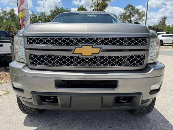 2012 Chevrolet Silverado 3500 - Photo 2