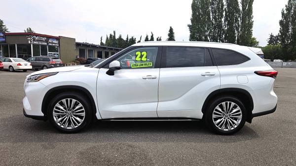 2022 Toyota Highlander Platinum AWD SUV * Only19K Miles *Clean CARFAX* - $47,950 (Mount Vernon)634772110590751216