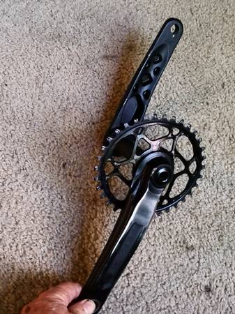 Race Face Aeffect cinch crankset AbsoluteBlack 34t oval chainring 1