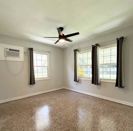 $1,600 / 2br - *+*Apartamento actualizado de 2 habitaciones y 1 baño ubicado en Vero Beach*+* (Vero Beach)63799684536065120