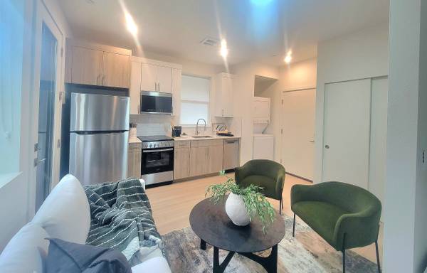 $1,050 / 326ft2 - W/D in Studio Apartment | Experience the Essence of Portland’s Arbor L63831397363331123