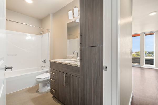 $2,295 / 1br - 564ft2 - ¡Oferta especial de 2 meses gratis! (Seattle, Capitol Hill)63852481617921123
