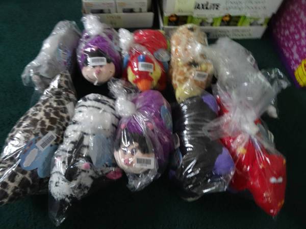 Pillow Pals --New in Package-75% Off!-- 1