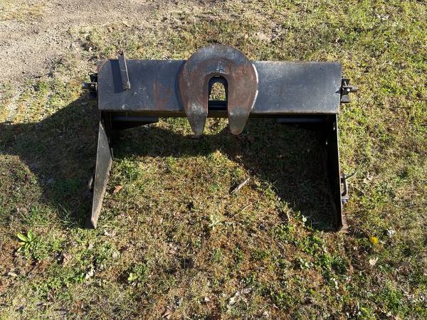 RV 5th wheel hitch 1