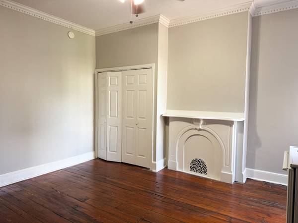 $1,095 Estudio acogedor disponible desde septiembre/octubre en 2209 Walnut Street (Rittenhouse Square)63666799920003122
