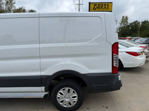 2016 Ford Transit 250 - Photo 5