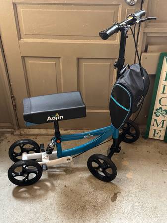 Gently used knee bike 1