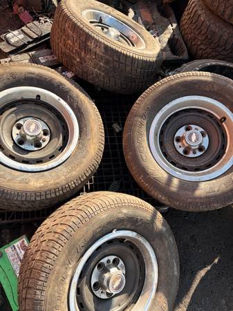 Cooper cobra GT 275/60/15 , all 4 wheels and tires 1