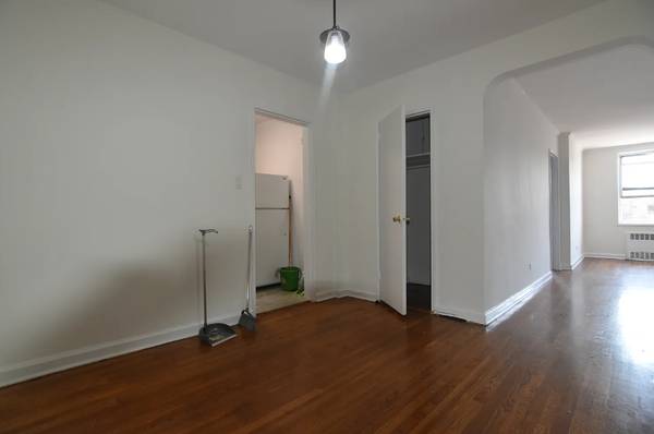 $2,500 / 3br - Renovated 3BR / 1BA Near Yankee Stadium & Transit in The Bronx (Bronx)63874741802371120
