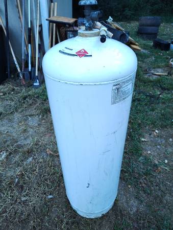 100 lb propane tank 1