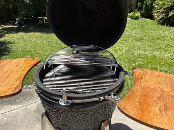 Vision Classic Large Ceramic Kamado Grill + Extra Accessories - $300 (san jose south)63471478408323124