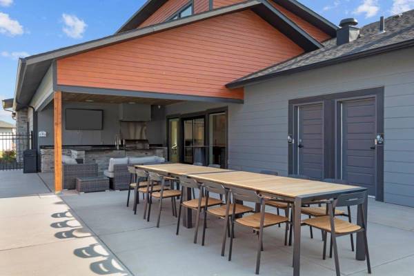 $1,650 / 1br - 805ft2 - Clubroom with entertainment center, full kitchen and pool table (Horn Rapids)63686616845697123