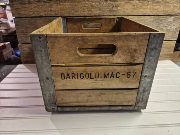Darigold milk crate 1