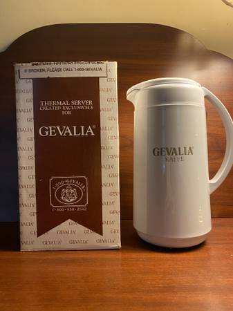 Gevalia 1 quart Thermal Server 1