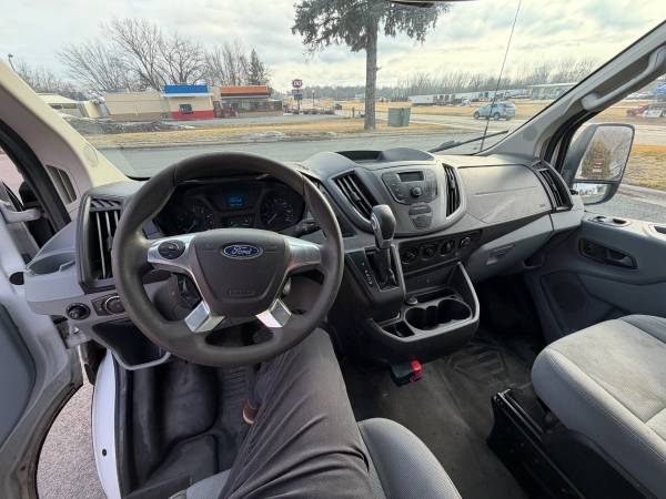 2016 Ford T-250 Transit - Photo 10