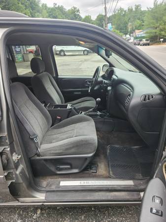 2006 CHEVROLET TRAILBLAZER - $3.200 (Lake Peekskill)63436937993345124