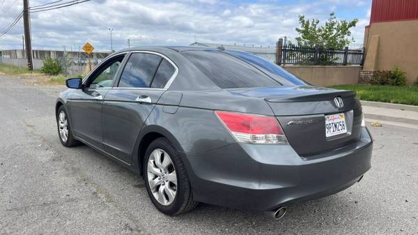 2008 Honda Accord  EX-L Sedan 4D Sedan - $4,500 (Real Deal Auto)63619407108481123
