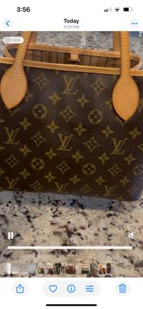 Louis Vuitton Neverfull PM style handbag 1