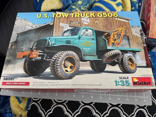 MiniArt Miniatures Series Mini 1:35 US G506 Tow Truck Open But New! C 1
