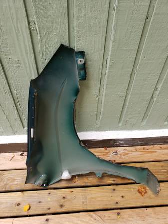Toyota Prius Left Front Driver Side Fender green color 1
