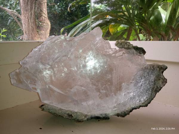 Selenite Quartz Crystal 1