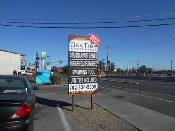 $800 / 275ft2 - move in ready (110 S. Bruce Street, Las Vegas, NV)63859497578499121