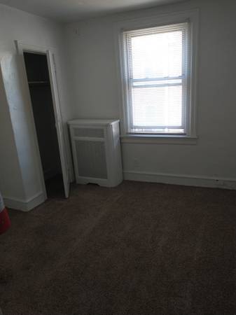 $110 Affordable & Medium Sized Room  - $110/Week - All Utilities Included! (Philadelphia)63666782200065120