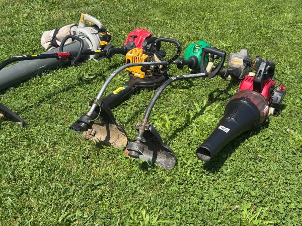 Leaf Blower . String Trimmer . Weed Eater  $20 to $45 each - $35 (Clever)62943200275459121