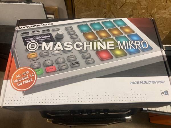 MASCHINE MIKRO MK2 ホワイト 美品　DTM NI Maschine Mikro MK2 (White) - Valentine Music Centre