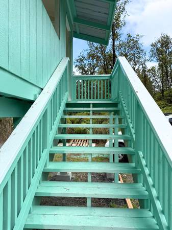 $10,000 / 1br - Eden Roc Estates 2 story Off-Grid Cabin (Palainui Ave Eden Roc mountain View)63939395758082121