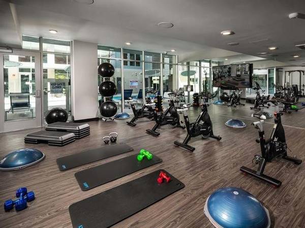 $3,000 / 1hab - 710ft2 - Unidades de 710 pies cuadrados con funciones inteligentes y diseño moderno (Glendale)63662653684737121