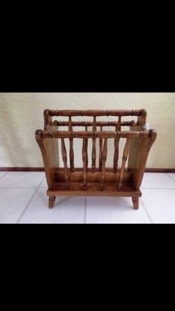 Brown Wooden Maganize 1