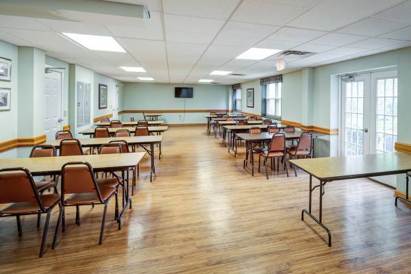 $925 / 2br - 726ft2 - Senior Community, Affordable, Now Avail, Pets OK, Income Limits Apply (Cleveland)63860362911873121