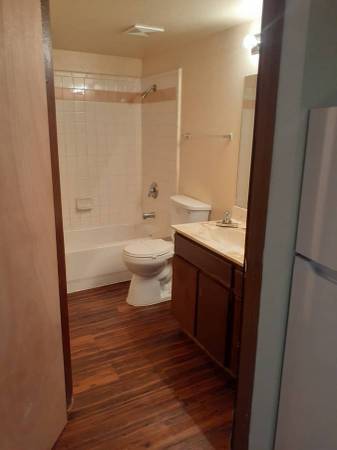 $279 / 1br - ZIPPY ZIPPY ON YOUR WAY TO THE SPECIALS 2 FREE WIFI FIRST WEEK (Dallas)63796529061891124