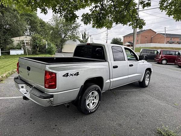2007 Dodge Dakota SLT 4dr Quad Cab 4x4 SB - $8999.0063618574208259124