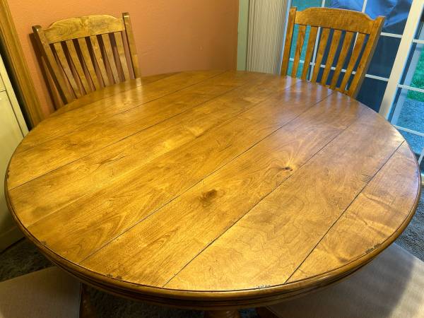 Nice Birch table with 4 chairs 1