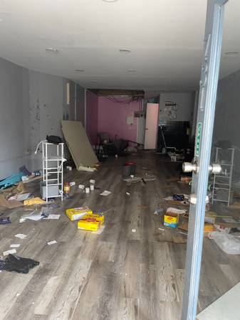 $2,700 / 700ft2 - Store Front For Rent (Bronx)63945496692483121