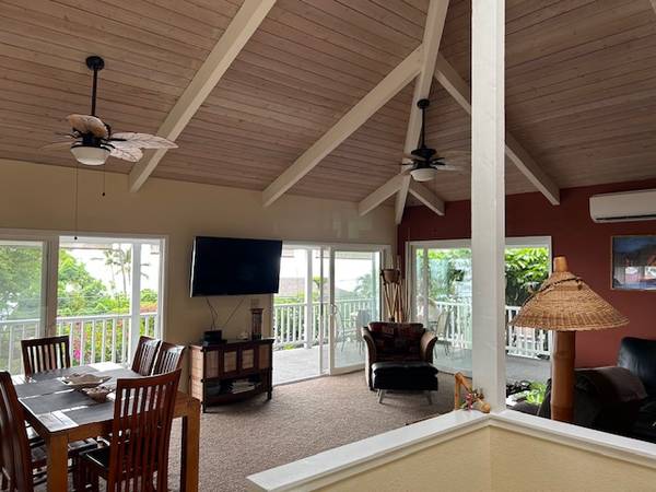 $3,900 / 3br - Furnished 3 bedrm, 2bath Upstairs of House with Lanai (Kailua Kona)63939666341634123