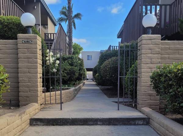 $2,050 / 1br - East San Diego - Peaceful One Bed | Downtown El Cajon Events (Peach Avenue / El Cajon)63701665794691124