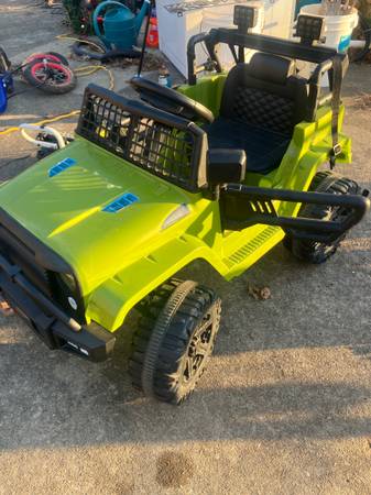 12 Volt Battery Powered Jeep 1