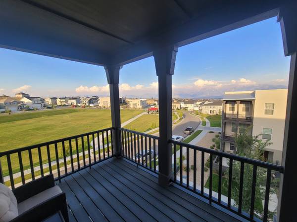 $2,649 / 4br - 2215ft2 - Spacious 4-Bed Townhouse with Scenic Views & Luxurious Finishes (West Jordan)63969200867842123