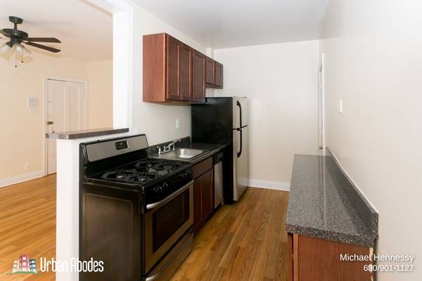 $1,450 / 400ft2 - Memorable Studio, 1 Bath in Lakeview, Available: 10/1/2025 (Lakeview)63898985031683123